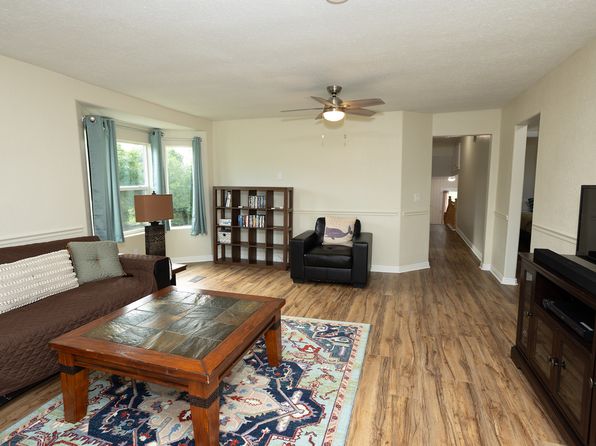 566 S Main St, Lyman, UT 84749