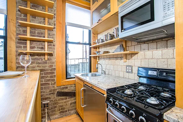 Rented by Oxford Property Group | media 17