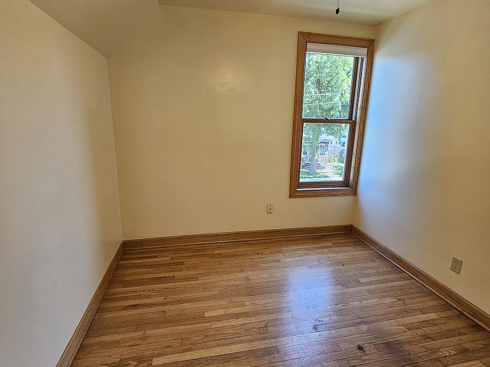 Bedroom #1