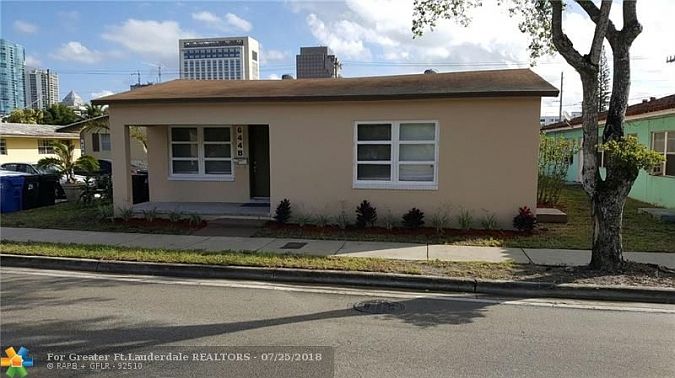1st image of 644 SW 4th Ave #A