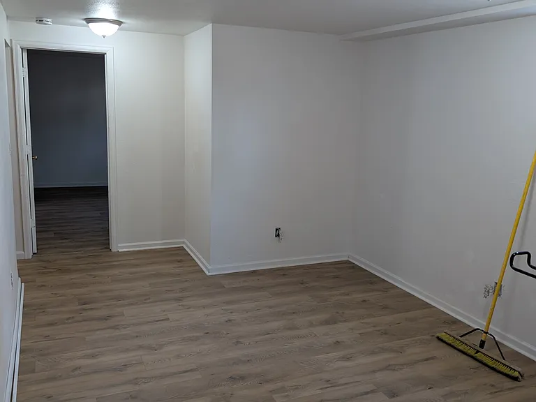 3187 W Center Ave — Photo 15