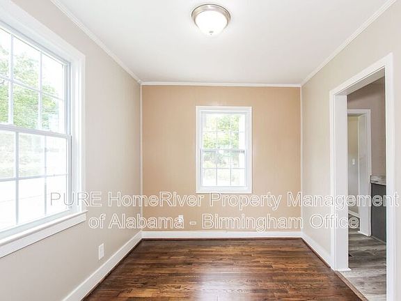 4th image of 208 22nd St SW