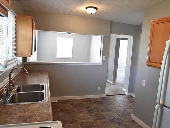 5th image of 1316 Rose Bower Ave