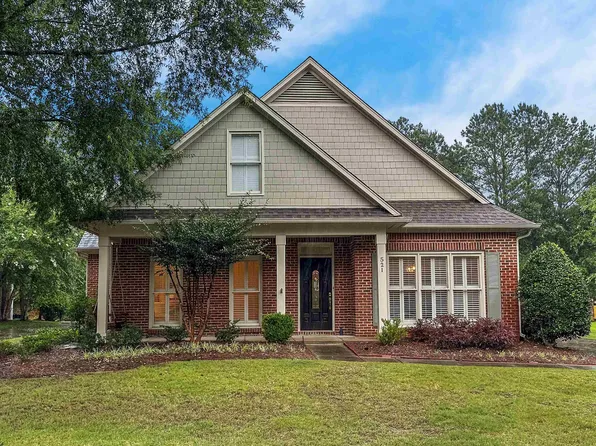 521 Alston Park Dr, Vestavia Hills, AL 35242