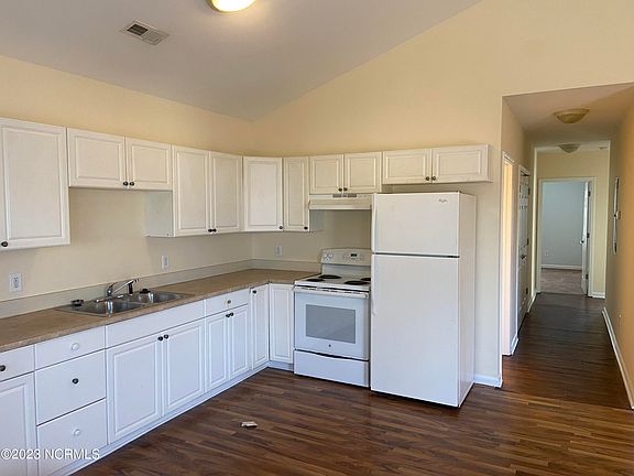 4th image of 1007 Castle St Floor 1