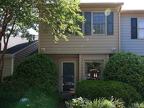 218 Saint Andrews Ln Photo 1
