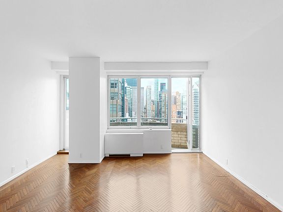 4th image of 216 E 47th St APT 22A