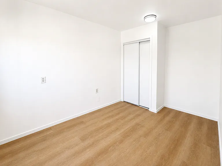 1300-1310 12th Ave #3 — Photo 7