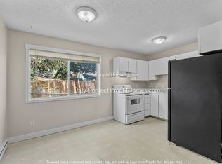 5504 SE Center St APT C, Portland, OR 97206