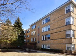 7527 N Sheridan Rd APT 1W, Chicago, IL 60626