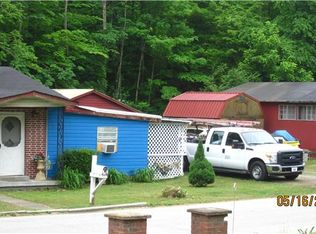 302 McClure St, Red Boiling Springs, TN 37150