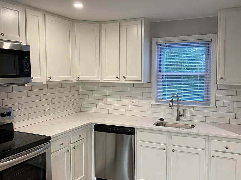 44 Stafford Street and 65 Worcester Road — Photo 4