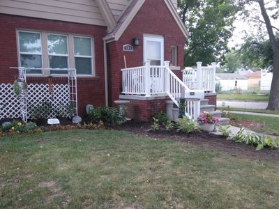 608 Mayflower Ave, Lincoln Park, MI, 48146