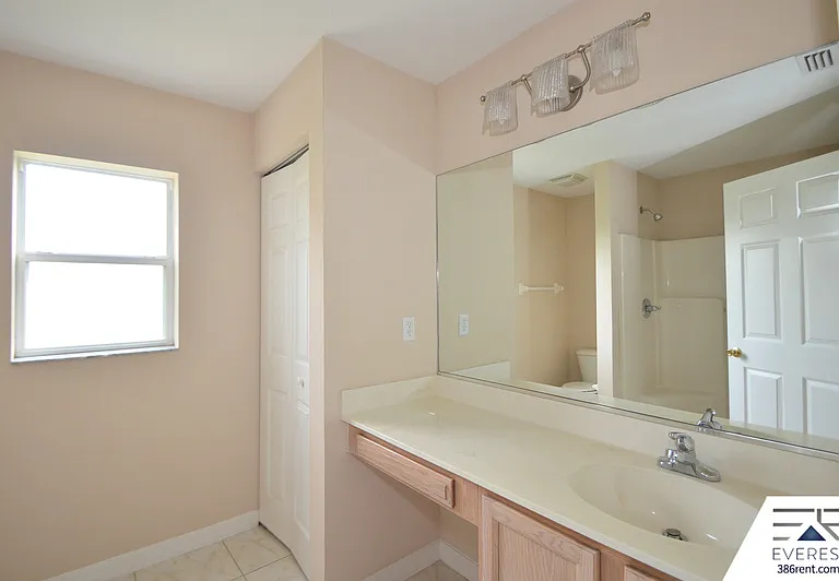 19 Burgess Pl — Photo 12
