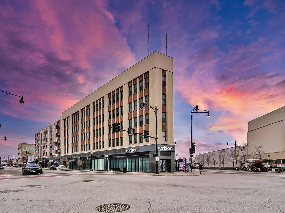 1st image of 4015 N Milwaukee Ave Unit 408