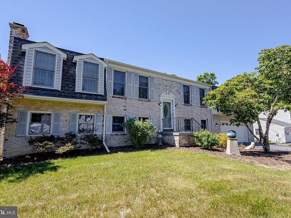 1st image of 1390 Redwood Cir
