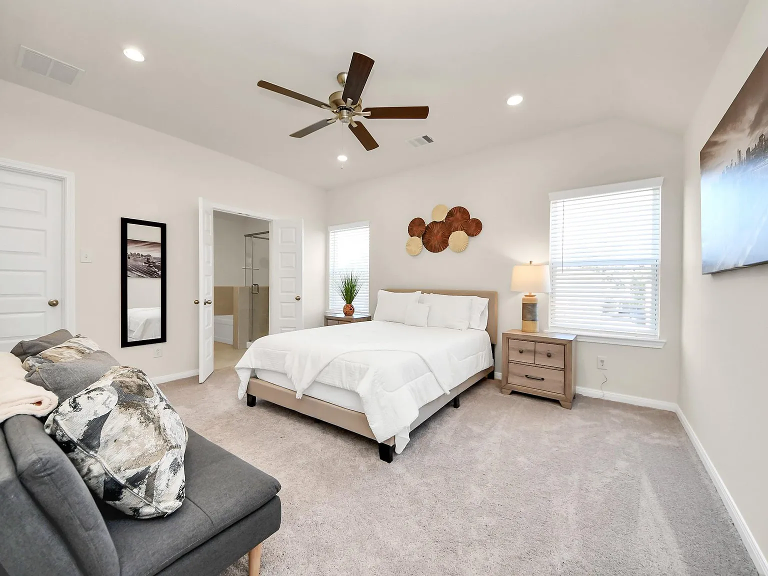 3 bed, 2.5 bath, 1860 sqft, $2,850 — Photo 4