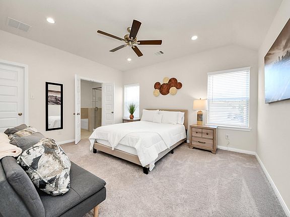 4th image of 14967 Eagle Feather Dr