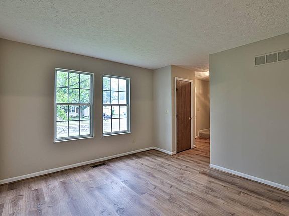 4th image of 5309 Concord Crossing Dr