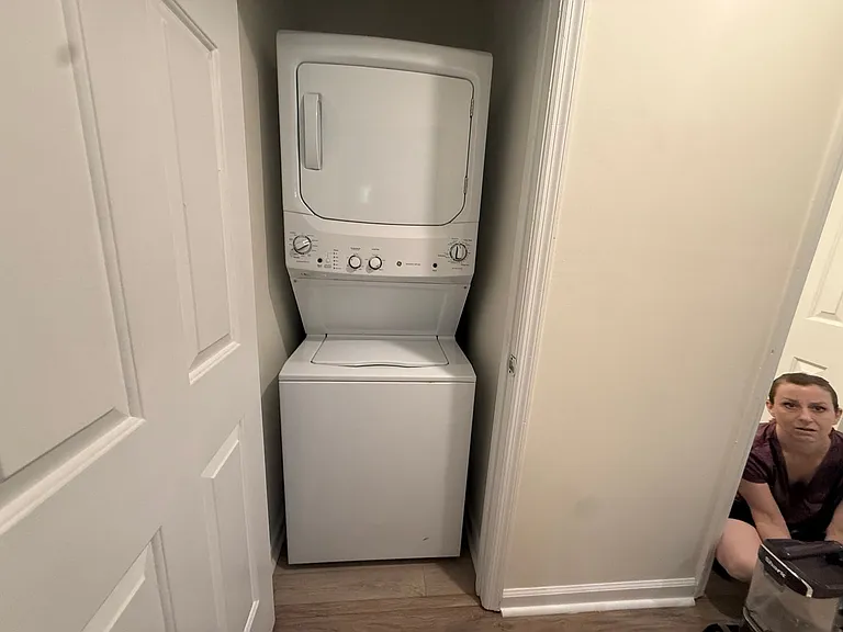 2135 Acklen Ave #8 — Photo 15