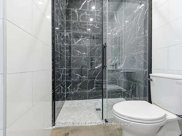 78B Queen St #308 — Photo 11
