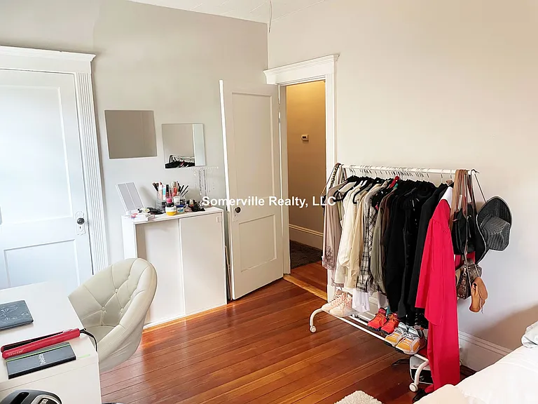25 Ashford St #1 — Photo 19