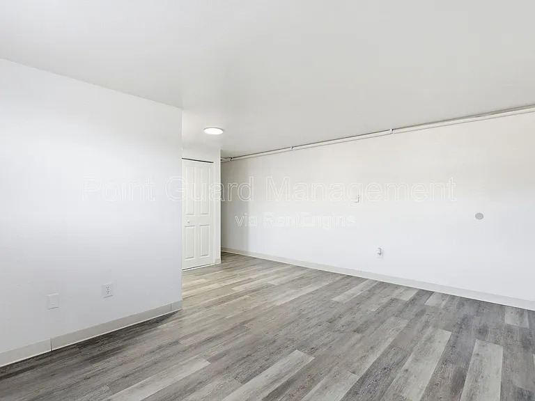 3309 S Jefferson Ave — Photo 42