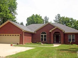 1803 Ligon Springs Rd, Tuscumbia, AL 35674