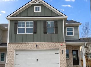 358 Lanier Cir, Woodstock, GA