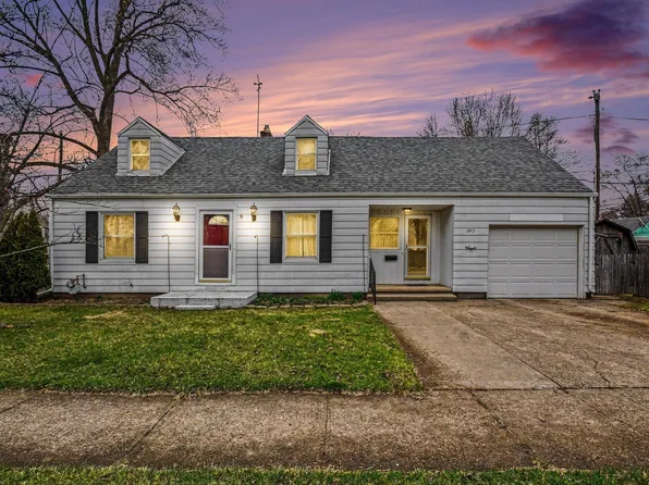 2403 Corby Blvd, South Bend, IN 46615