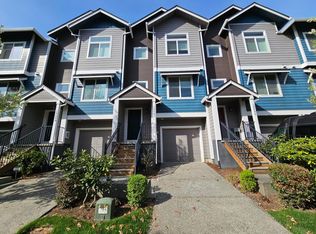10587 NE Park Ridge Way, Hillsboro, OR 97006