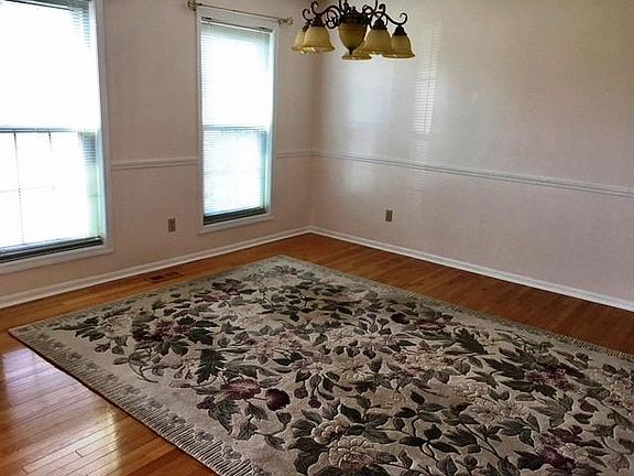 4th image of 7150 Highpoint Blvd