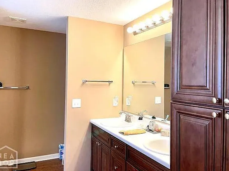 2567 Chad Dr — Photo 7