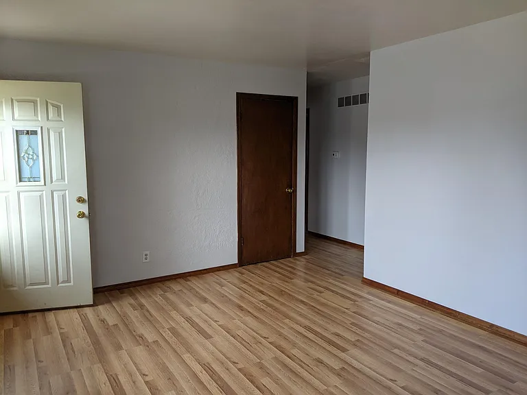 511 Chisholm Trl — Photo 4