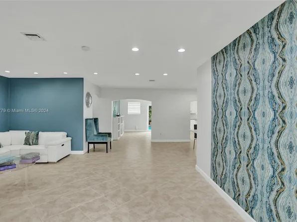 1310 NE 174th St, North Miami Beach, FL 33162