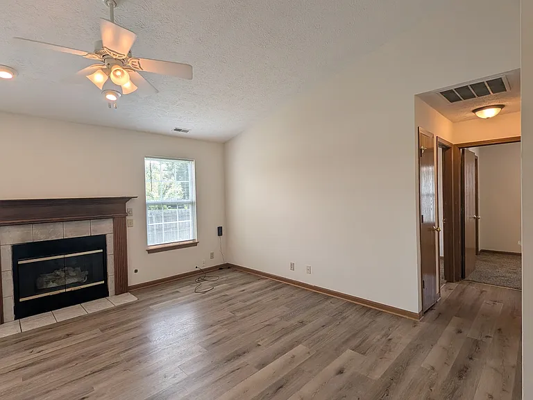 90 Phillips Ct — Photo 10