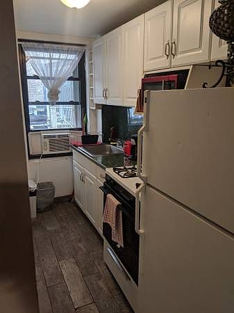 1st image of 210 Avenue Of The Americas APT 4C