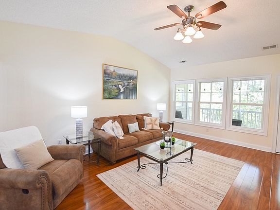 5th image of 2450 Marsh Glen Dr. #321