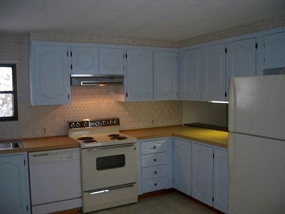 2nd image of 1319 Highline Way