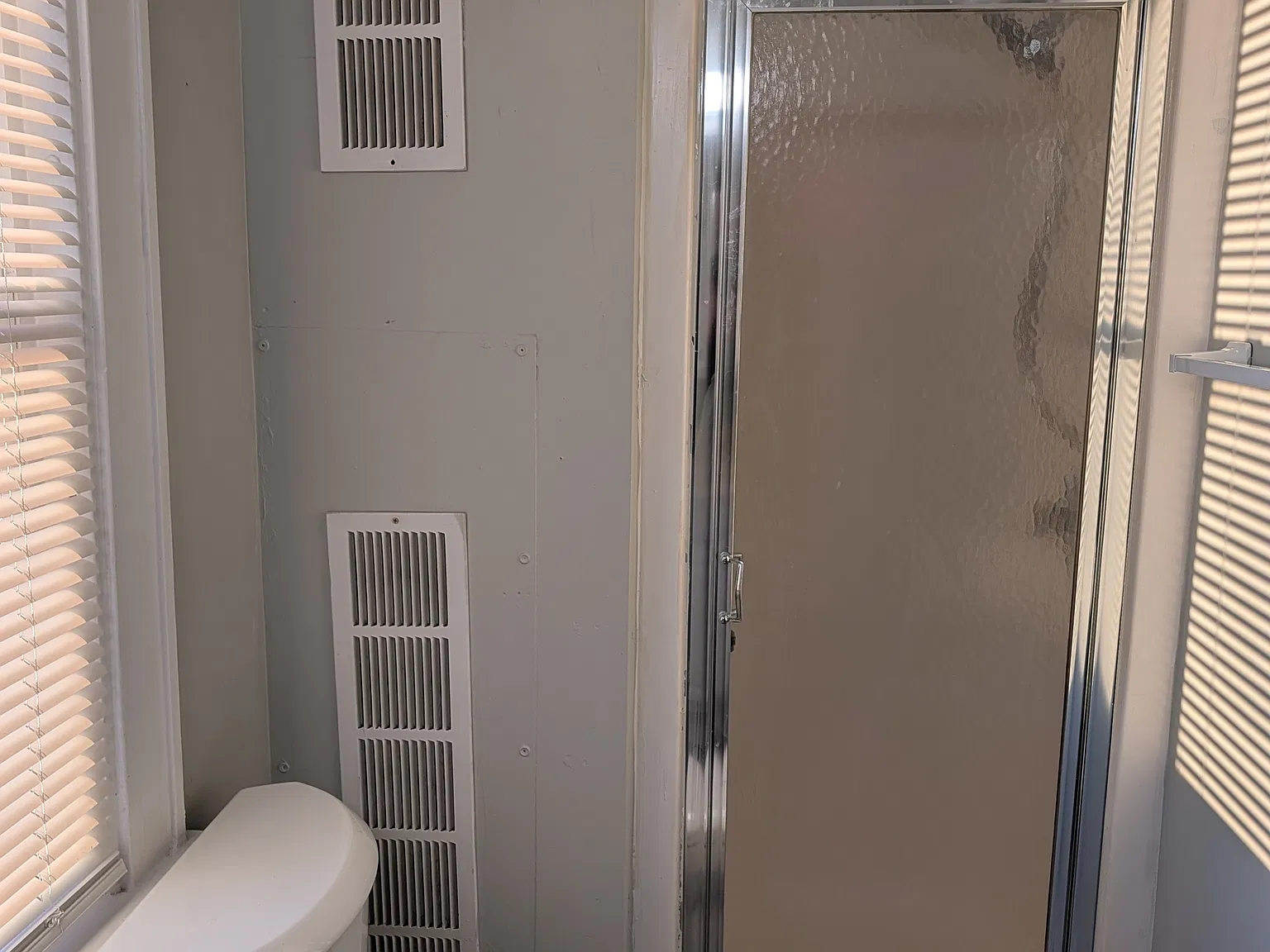 114 West Summit Avenue - 2 — Photo 4