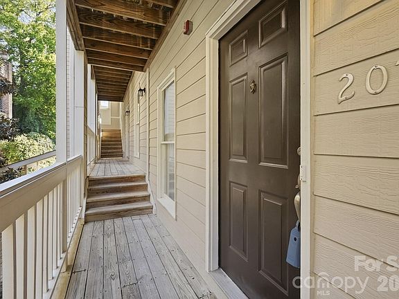 2nd image of 301 Queens Rd APT 207