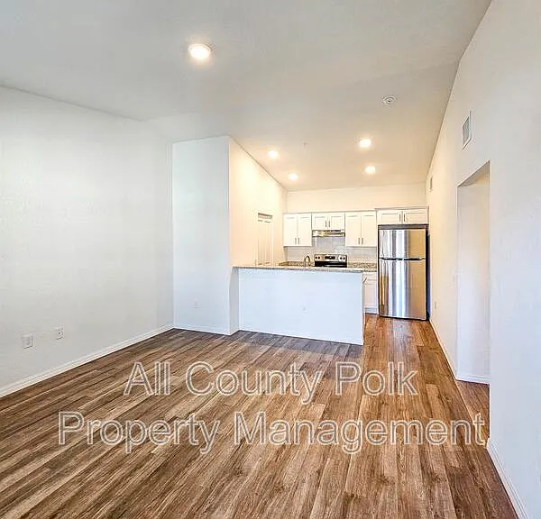 915 Ariana Apartment Community — Photo 10