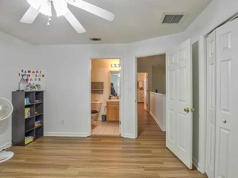 924 Ashburn Dr #2 — Photo 19