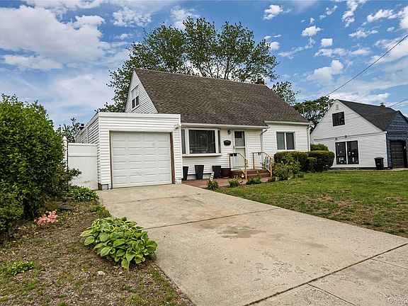 4th image of 2687 Fox Road