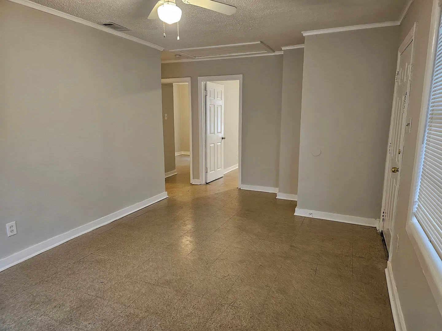 2318 Alabama - 3Bed 2 Bath — Photo 2