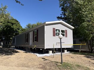 519 Apple Ct, Oakland, MI 48363
