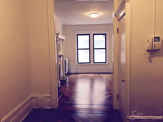 Rented by City Connections Realty | media 14