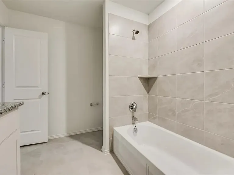 9724 Skyhawk Ave — Photo 10