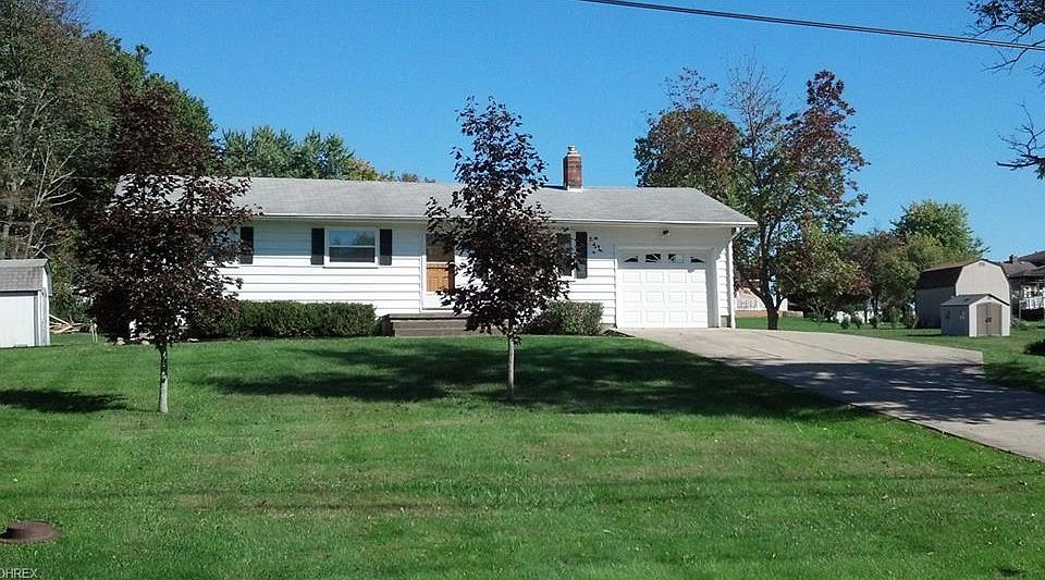 1st image of 528 Hughes Dr