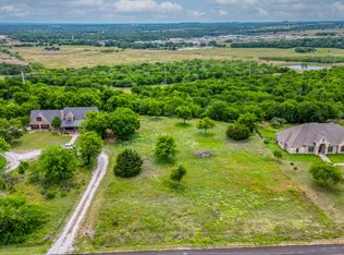 14 E Bay Dr, Bridgeport, TX 76426